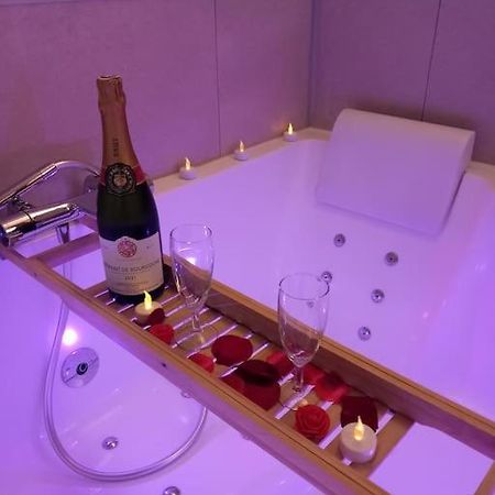 L'Atelier Des Reves Un Moment Magique Spa Prive Beaune  Eksteriør billede